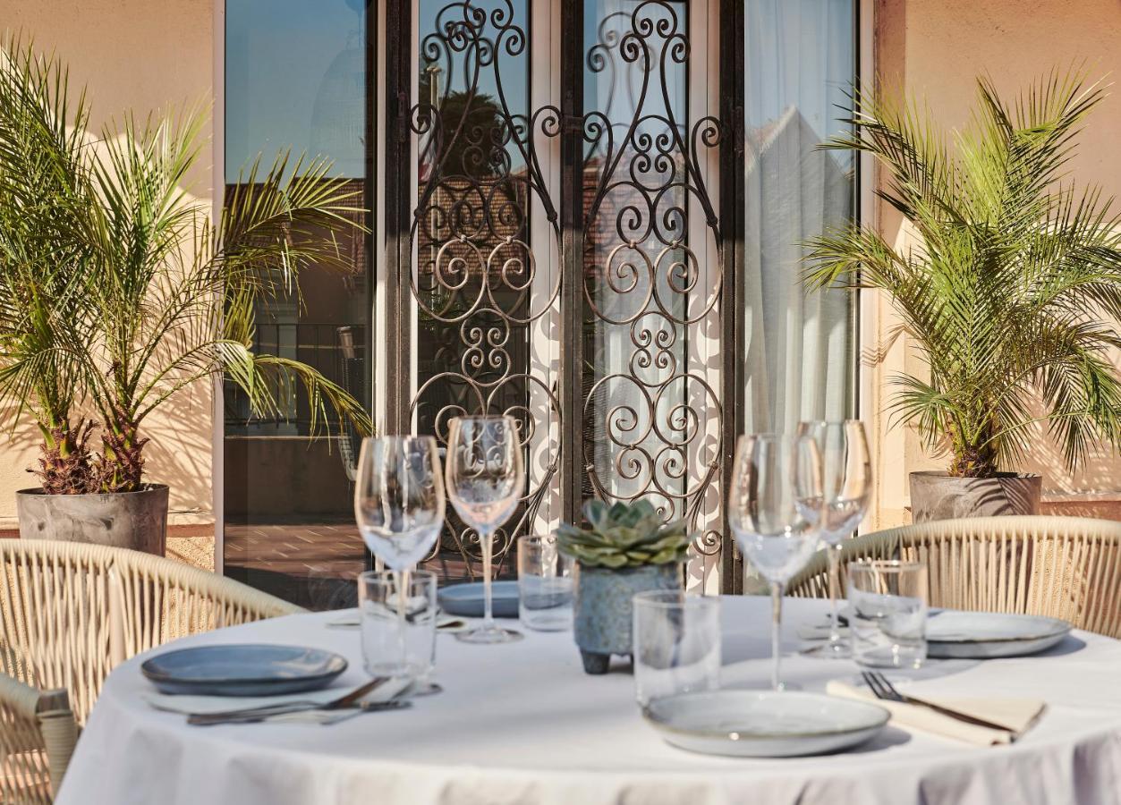 Hotel Le Suquet Cannes Buitenkant foto